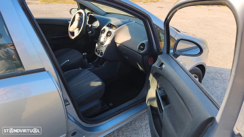 Opel Corsa 1.2 Enjoy - 8