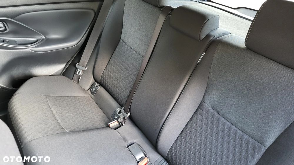 Toyota Yaris 1.5 Comfort - 22
