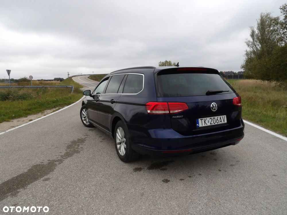 Volkswagen Passat 2.0 TDI EVO Business - 9
