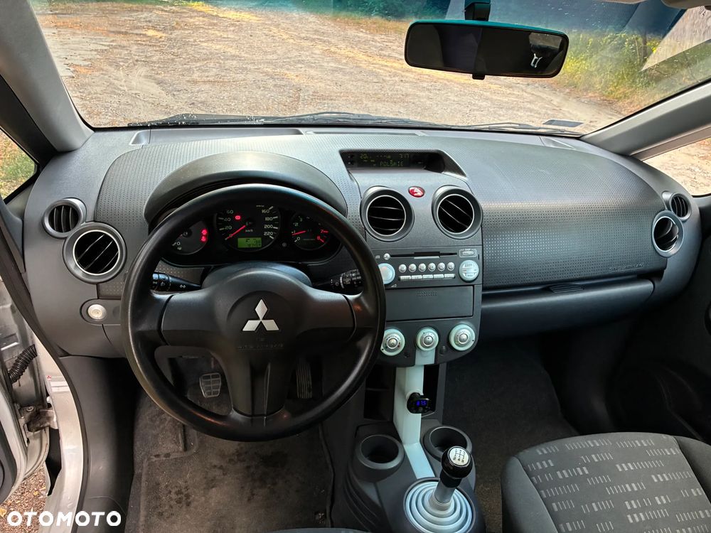 Mitsubishi Colt 1.3 Inform - 17