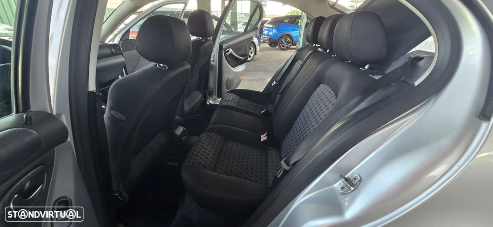 SEAT Leon 1.9 TDI Sport - 19