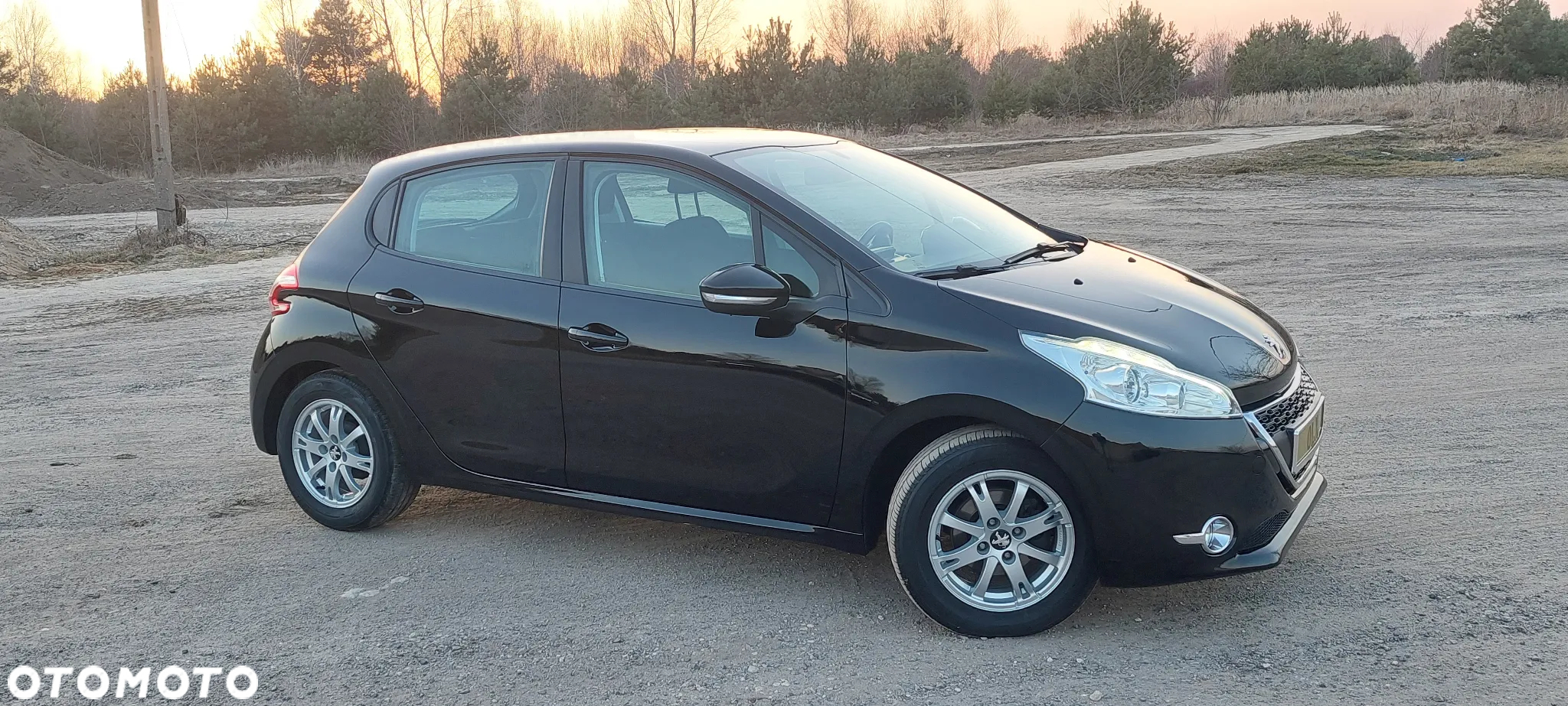 Peugeot 208 - 9