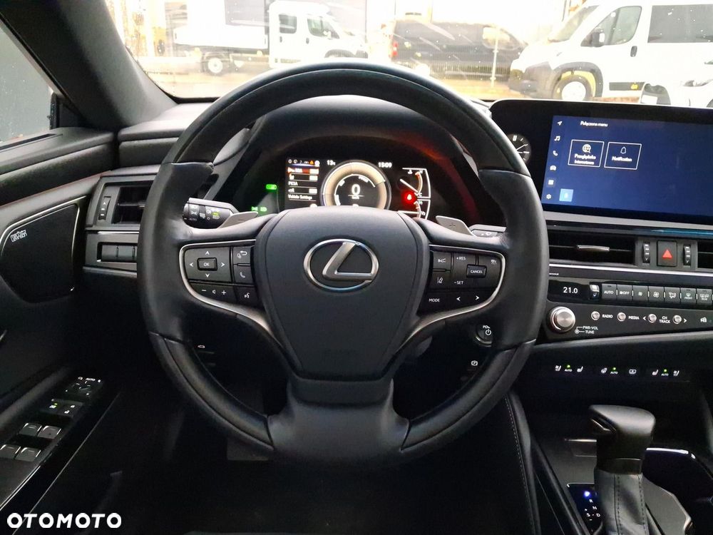 Lexus ES 300h Prestige - 14