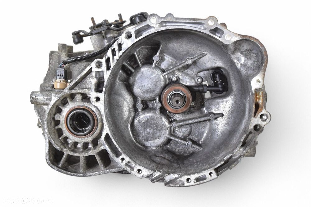 Skrzynia Biegów HYUNDAI TUCSON KIA SPORTAGE II 2.0 CRDI S815JE 2WD - 5