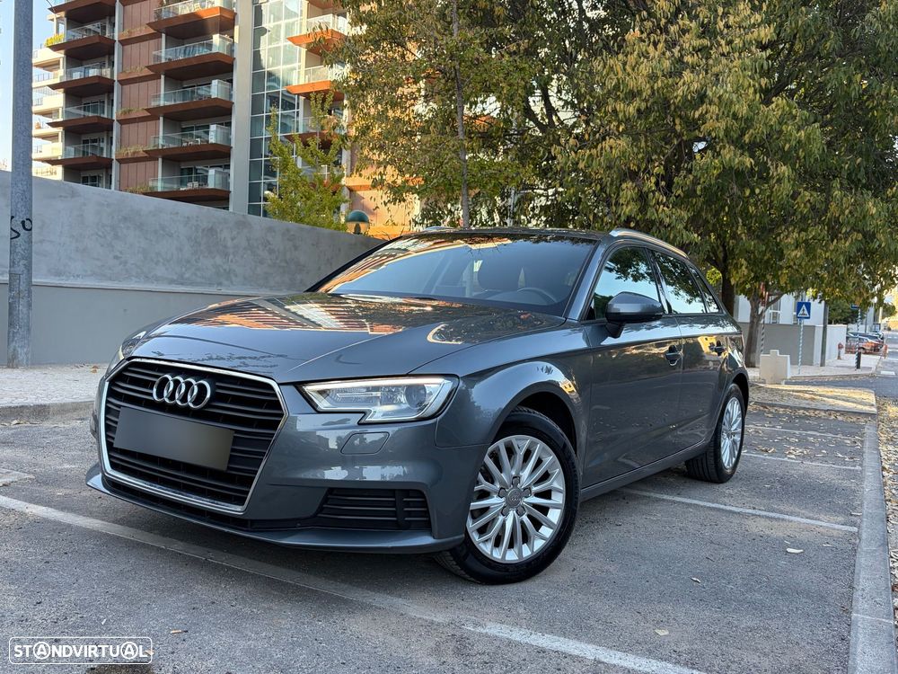 Audi A3 Sportback 1.6 TDI Advance - 3