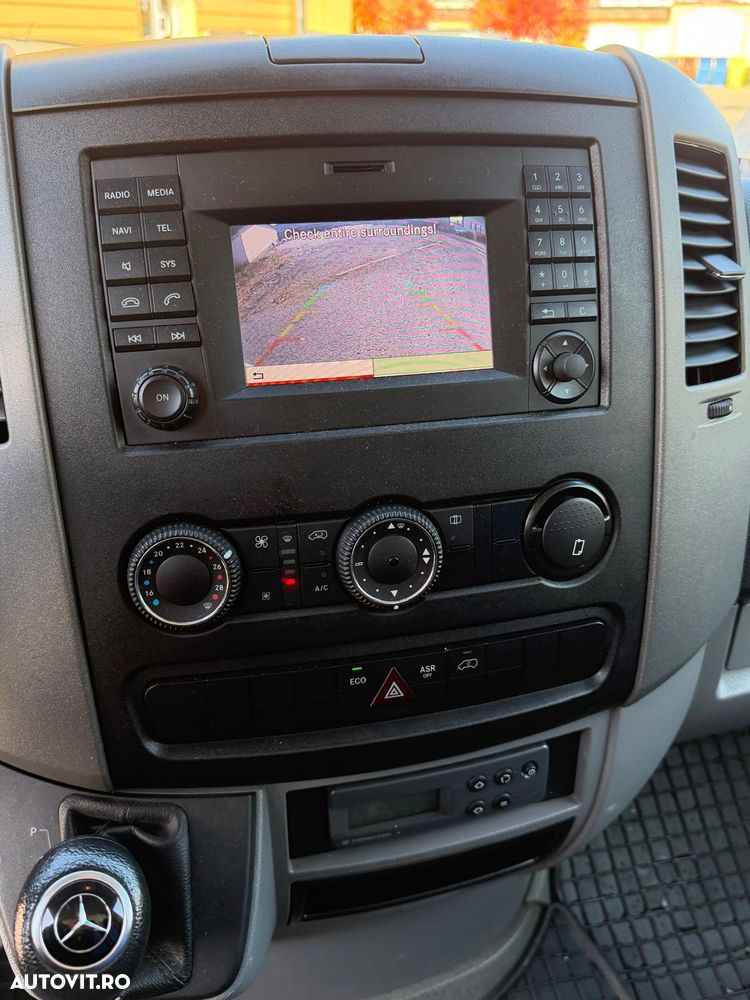 Mercedes-Benz SPRINTER - 16