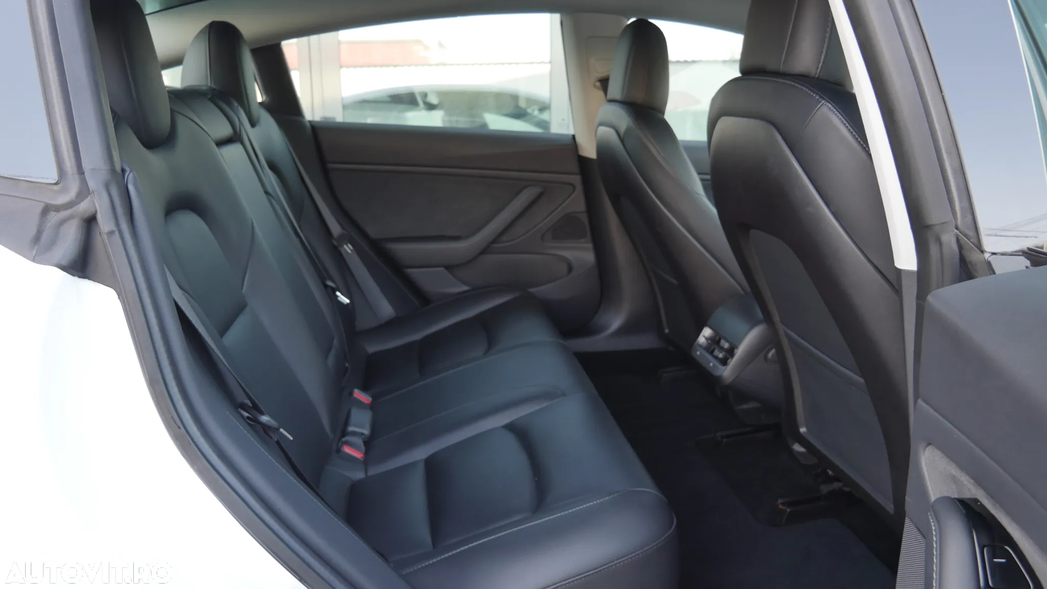 Tesla Model 3 Allradantrieb Dual Motor Performance - 16