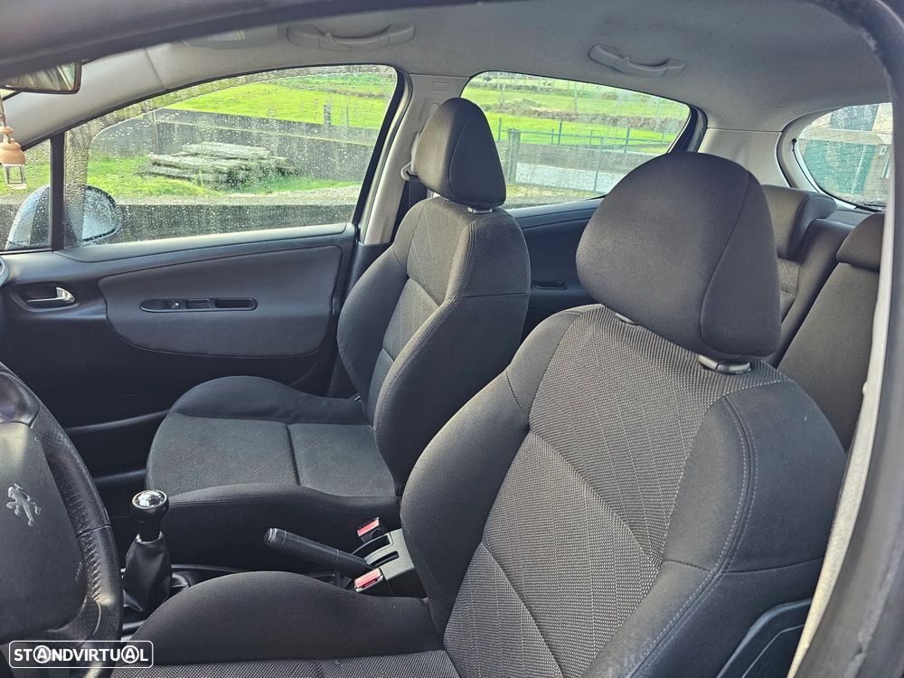 Peugeot 207 1.6 HDi Sport - 13