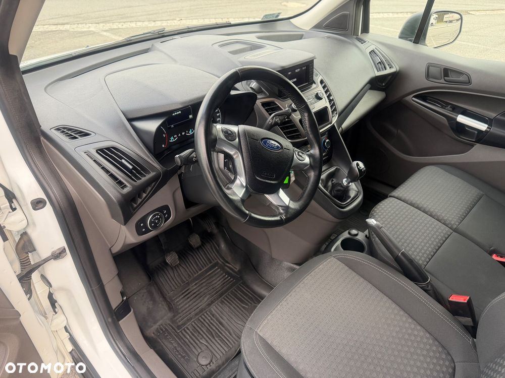 Ford Transit Connect - 22
