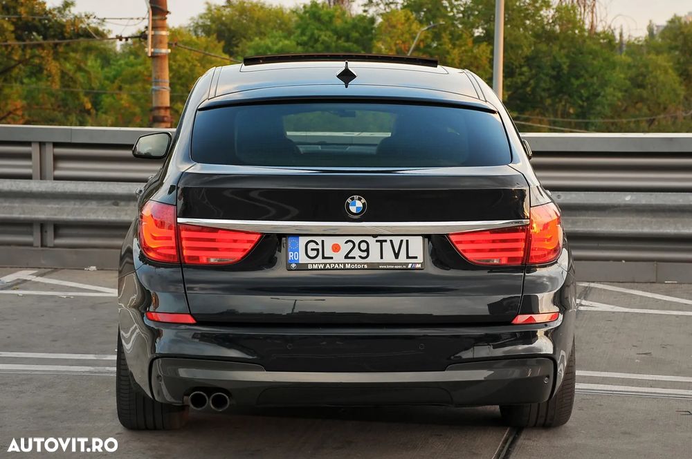 BMW Seria 5 530d xDrive Touring - 4