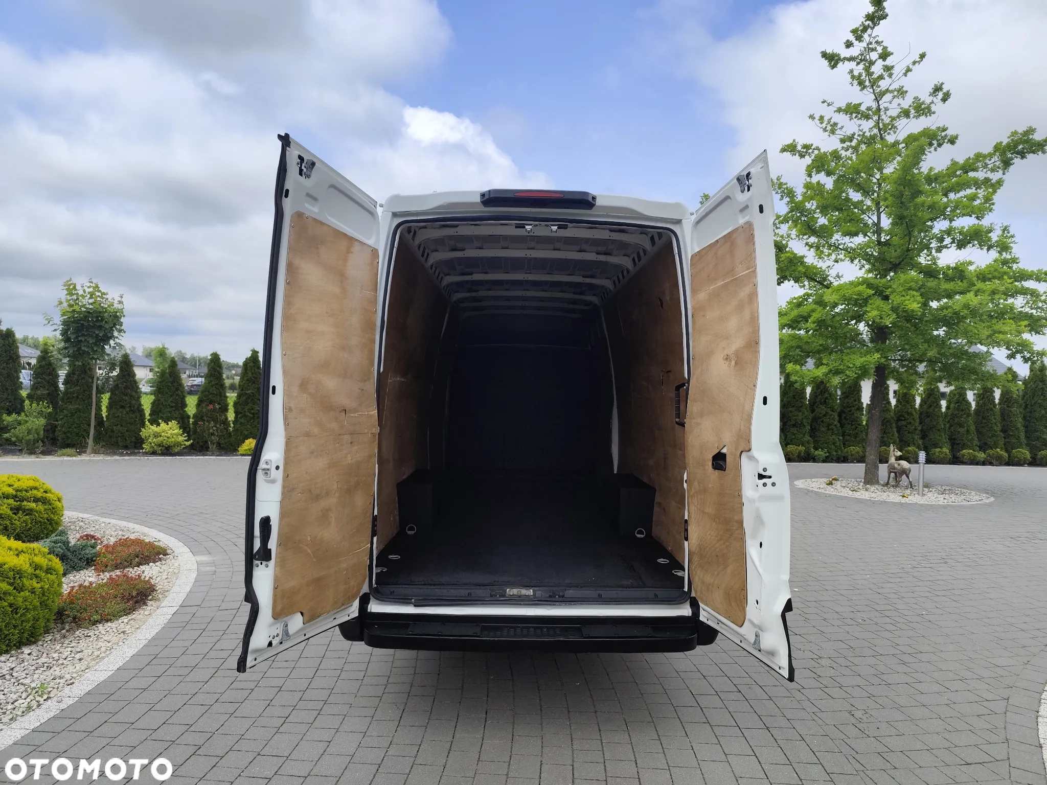 Iveco 35s14 - 8