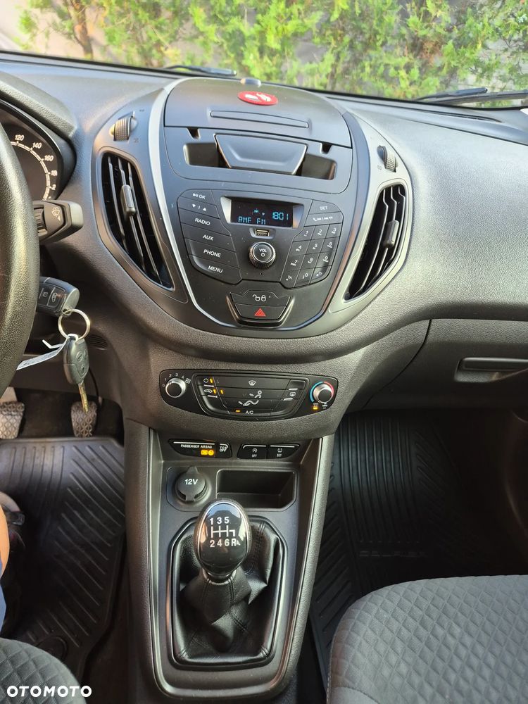 Ford Tourneo Courier 1.5 TDCi Trend - 12
