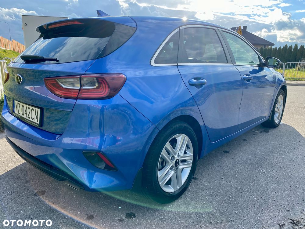 Kia Ceed - 9