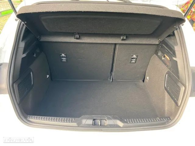 Ford Focus 1.0 EcoBoost MHEV ST-Line - 34