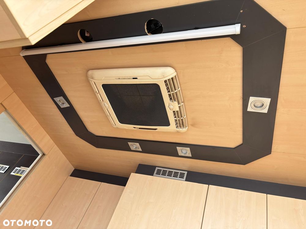 FUSO Canter 9C18 - 13