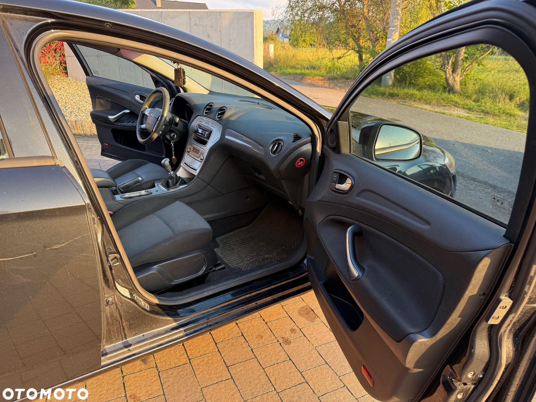 Ford Mondeo 1.8 TDCi Ambiente - 13