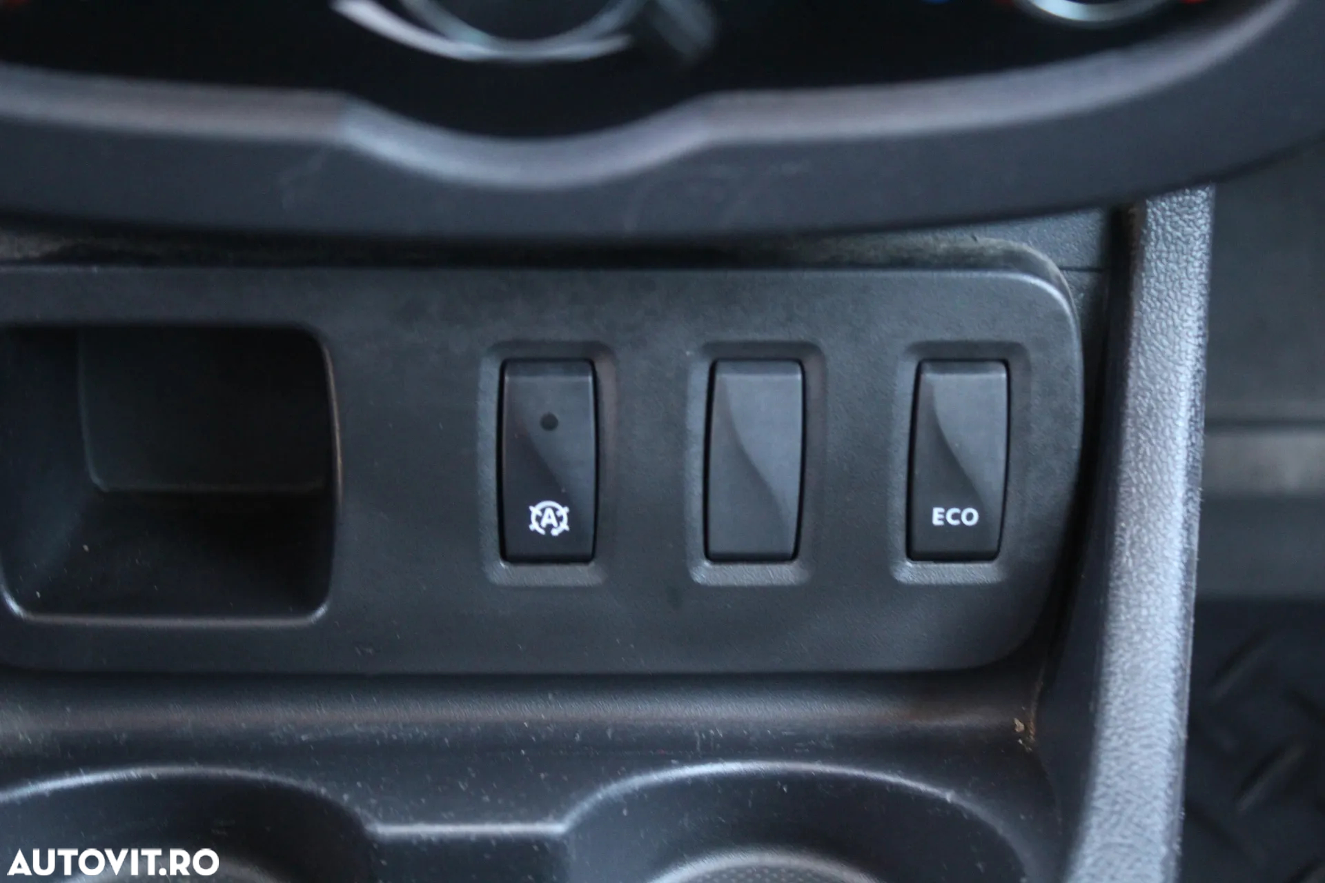 Dacia Duster dCi 110 FAP 4x2 Laureate - 6