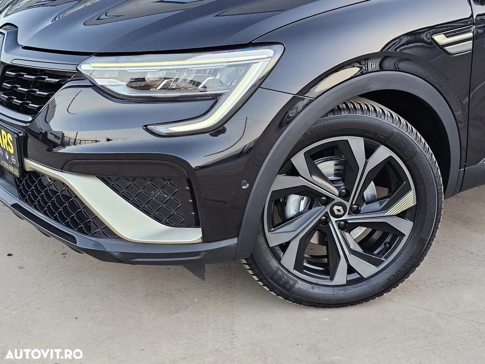 Renault Arkana E-TECH Hybrid RS Line - 8