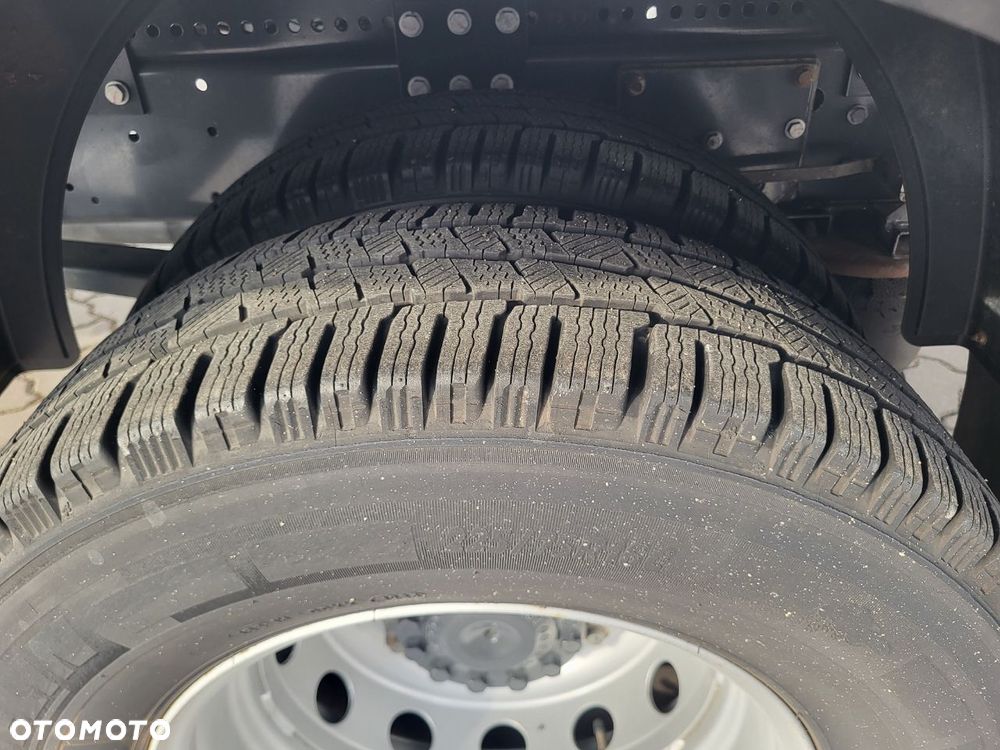Iveco 72C18A8H/P Kontener 15e-palet winda 1000 kg - 21