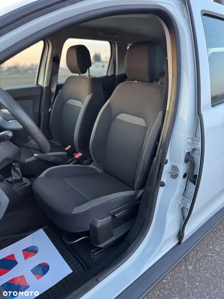 Dacia Duster 1.0 TCe Essential - 33