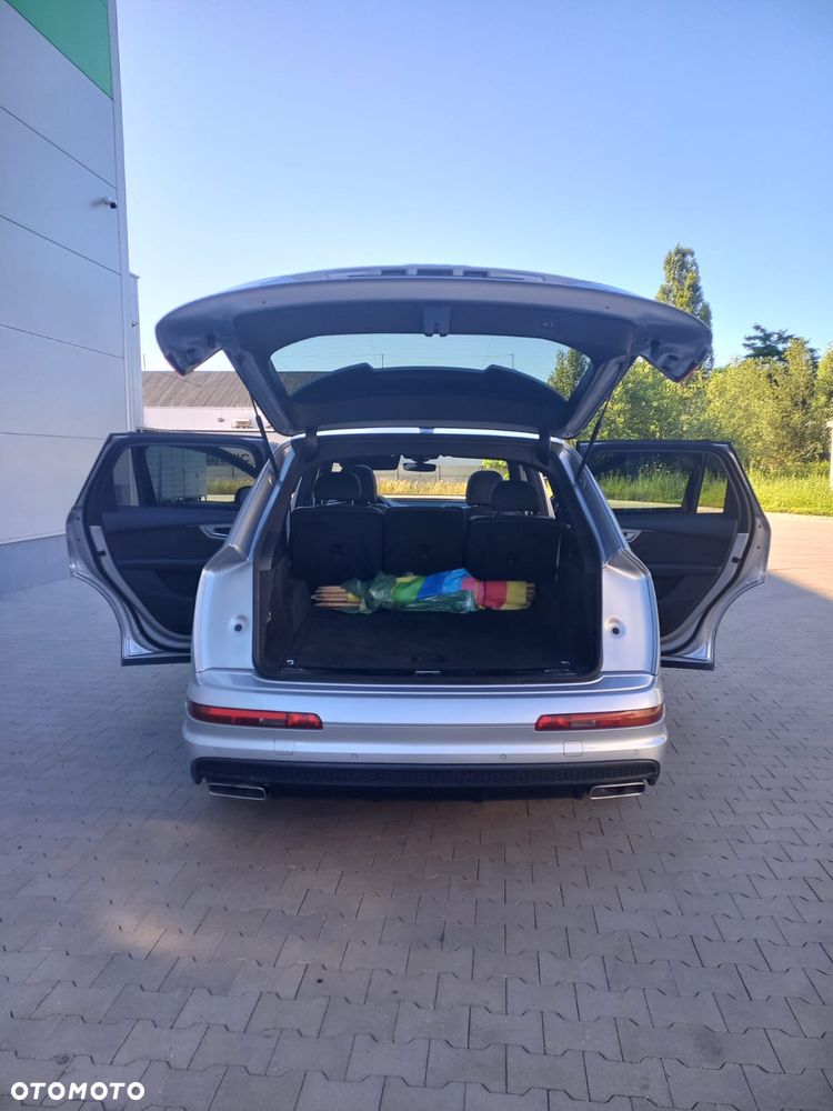 Audi Q7 - 17