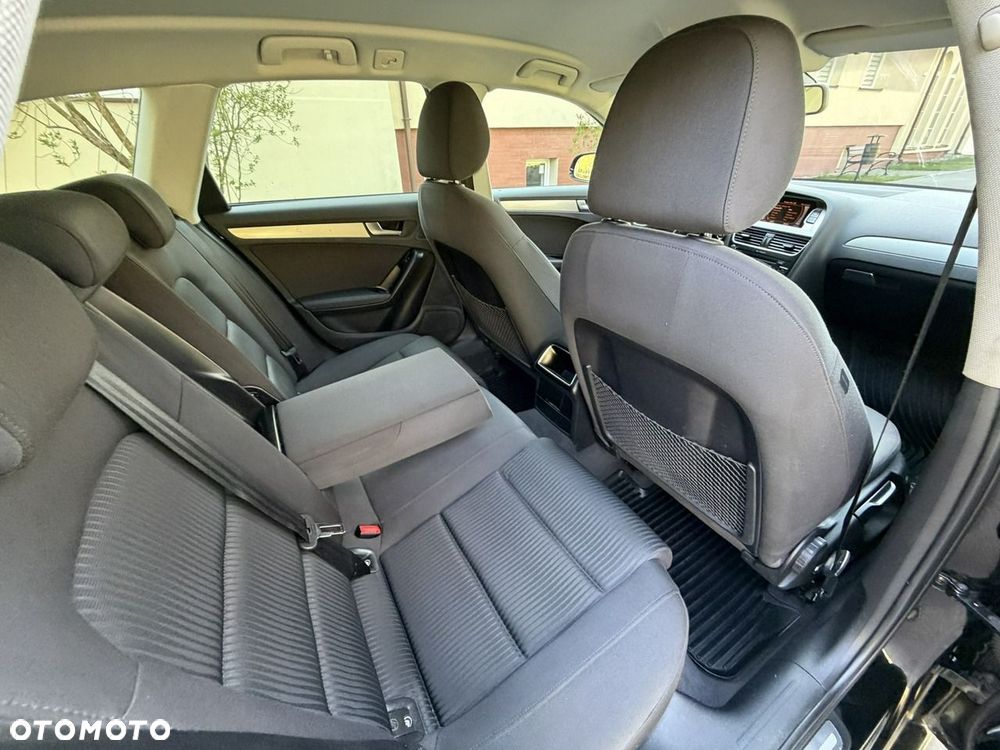 Audi A4 Avant - 28
