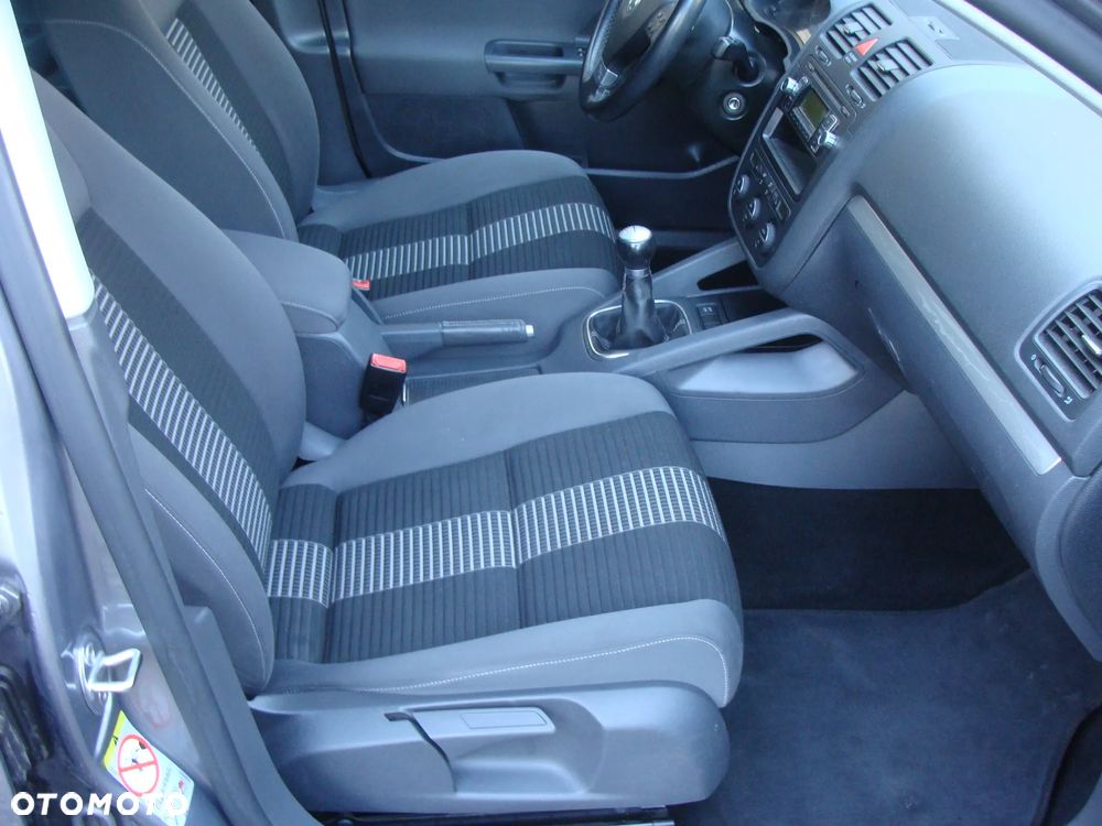 Volkswagen Golf 1.9 TDI DPF United - 7