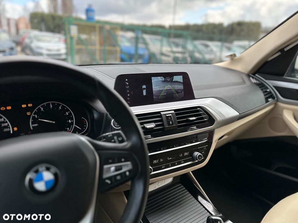 BMW X3 xDrive30i GPF Luxury Line - 12