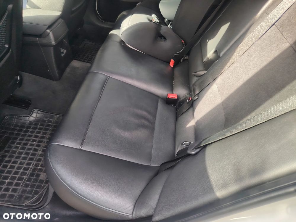 BMW X1 xDrive18d - 7