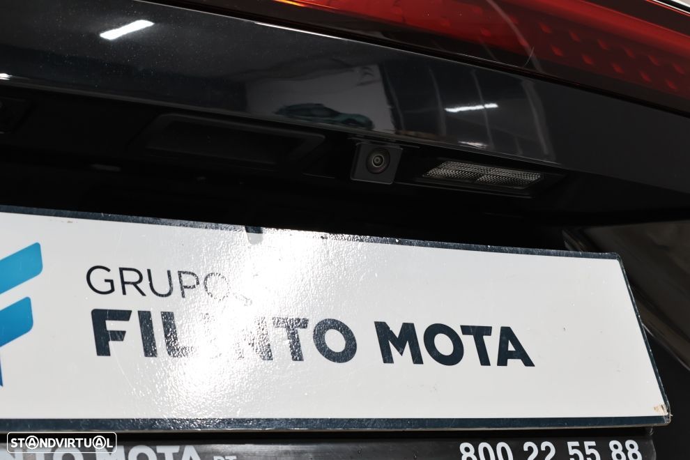 Xpeng G9 93.1 kWh AWD Performance - 14