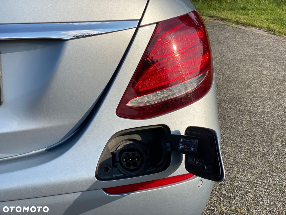 Mercedes-Benz Klasa E 350e 9G-TRONIC Avantgarde - 28