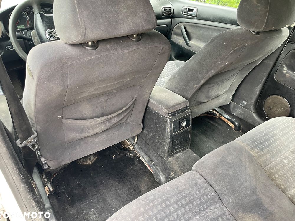 Volkswagen Passat 1.9 TDI - 13