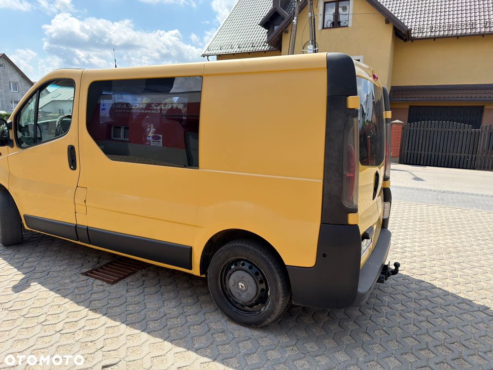 Renault Trafic Passenger - 4
