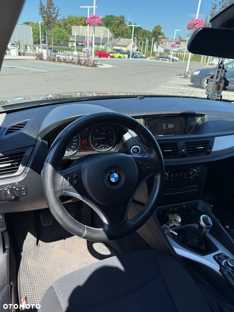 BMW X1 sDrive18d - 10