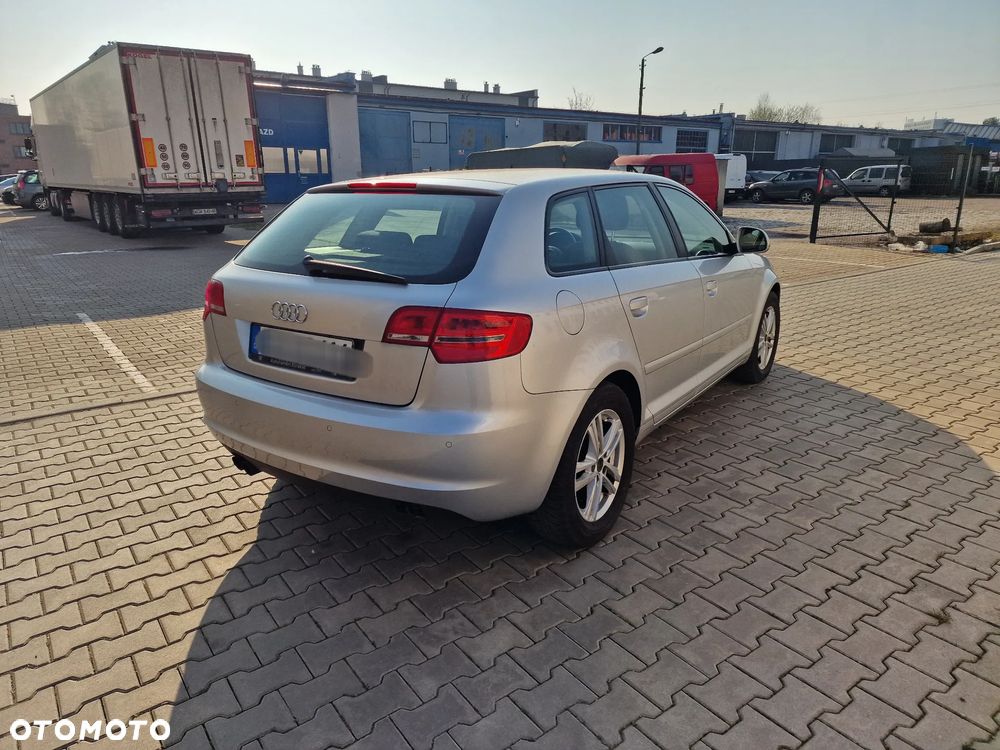 Audi A3 Sportback - 15