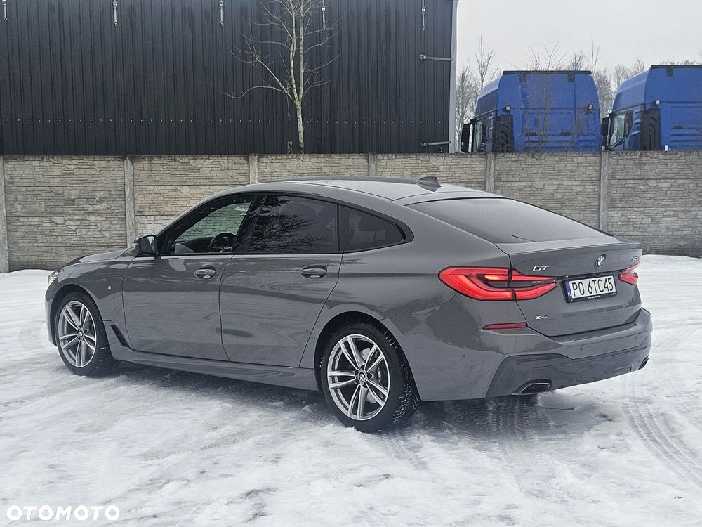 BMW 6GT - 24