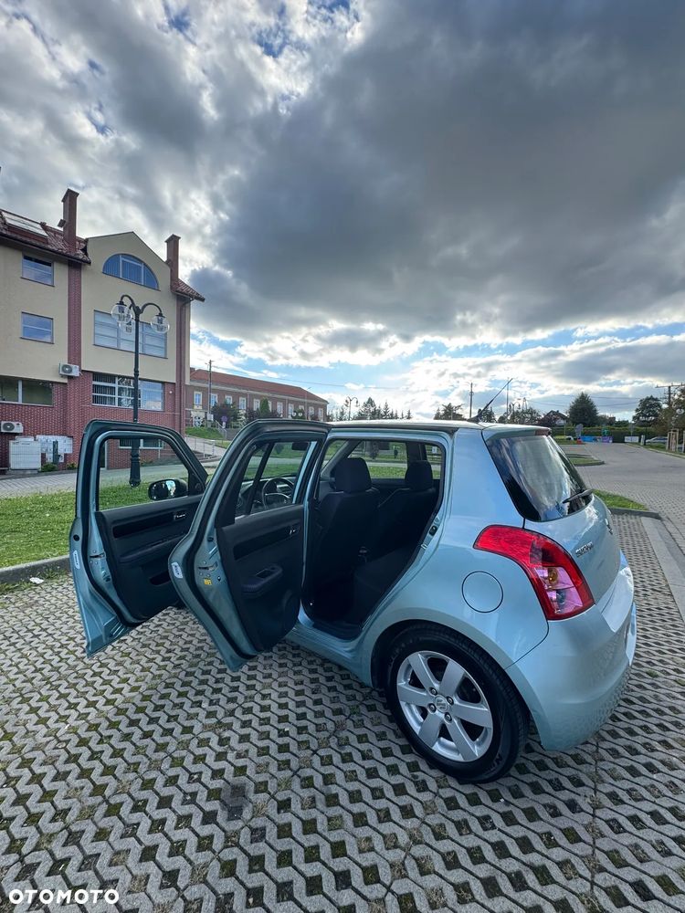 Suzuki Swift - 8