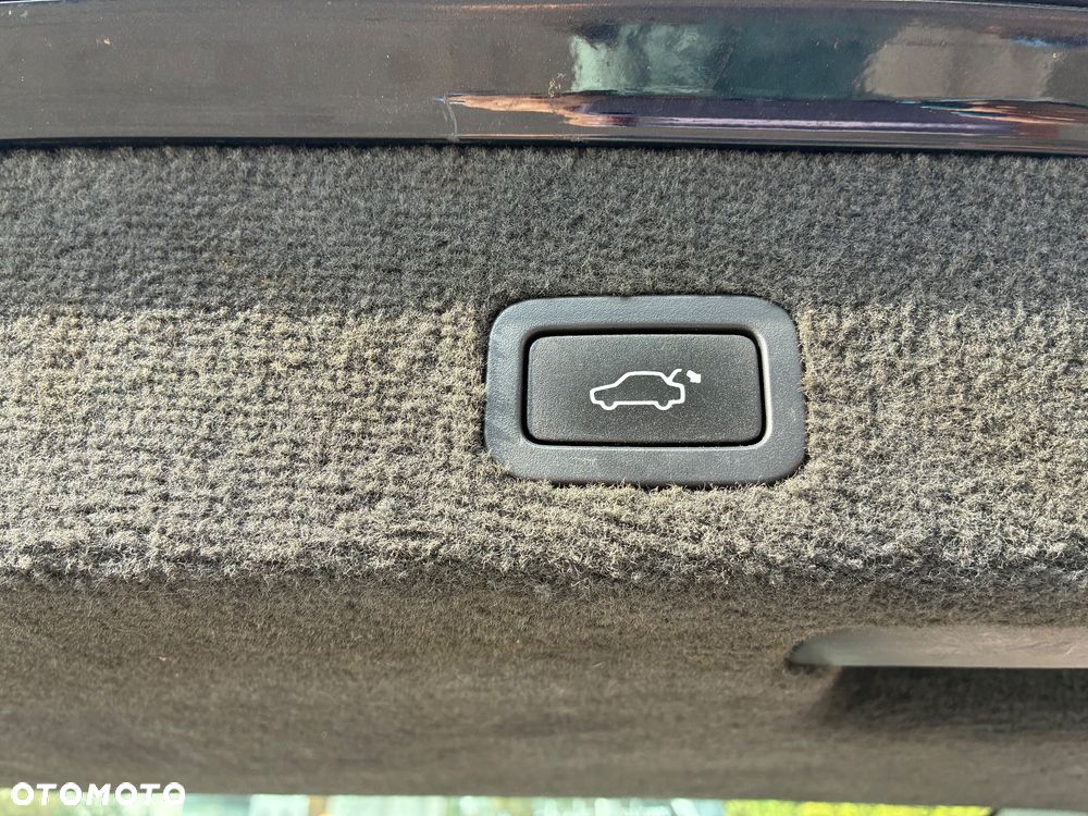 Volvo XC 70 - 24