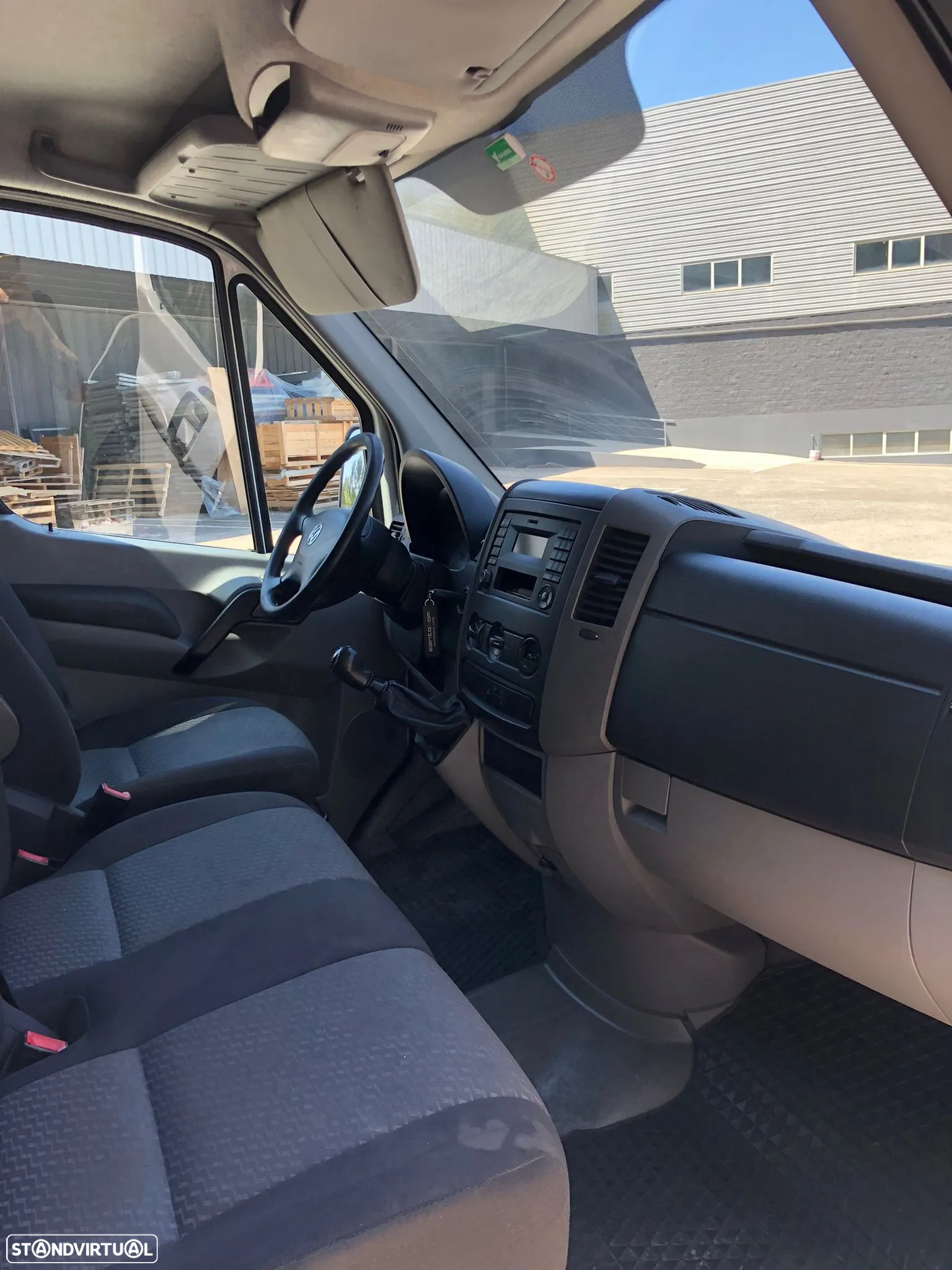 VW Crafter 35 2.0 TDi 136 CD Longa Extra - 11