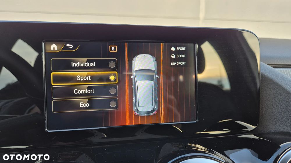 Mercedes-Benz Klasa B 180 Style 7G-DCT - 23