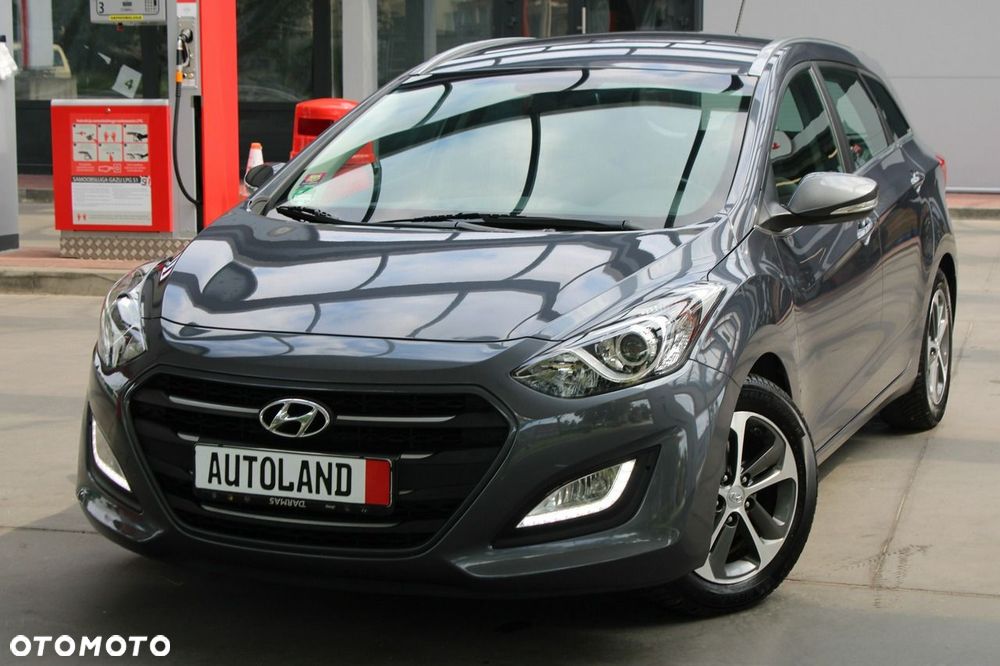 Hyundai i30 blue Kombi 1.4 YES Gold - 21