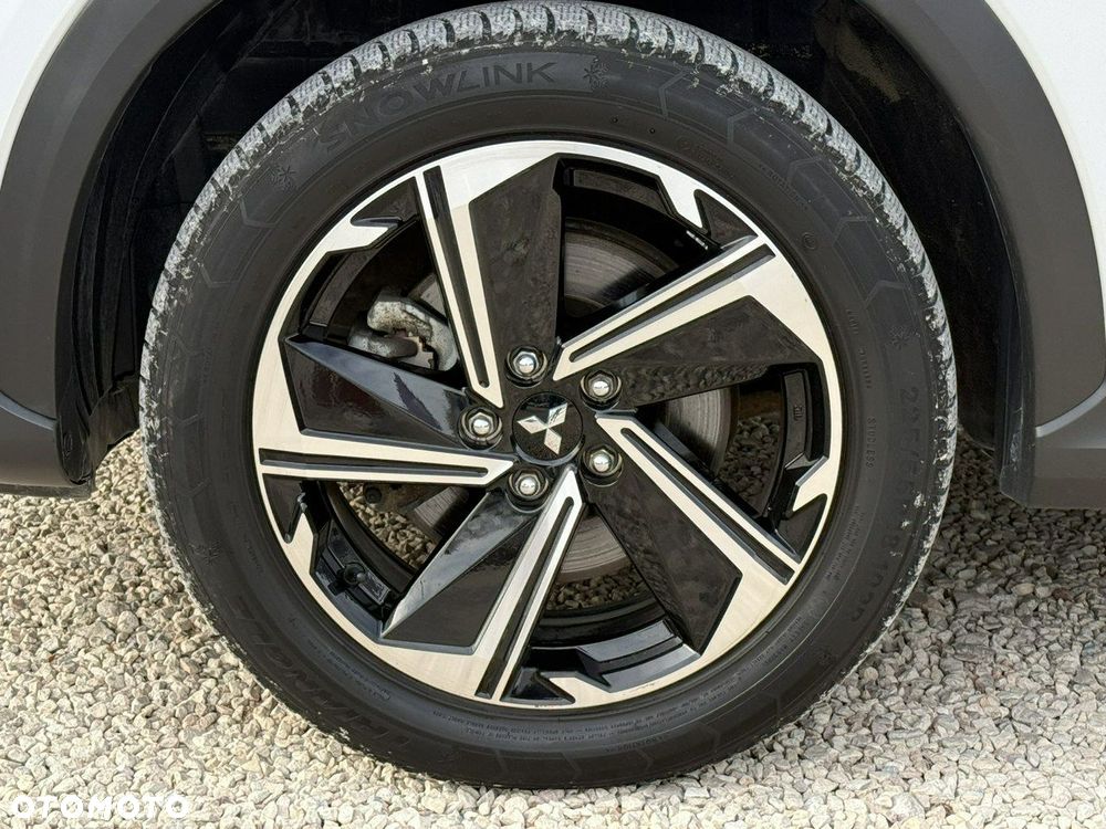 Mitsubishi Eclipse Cross - 10