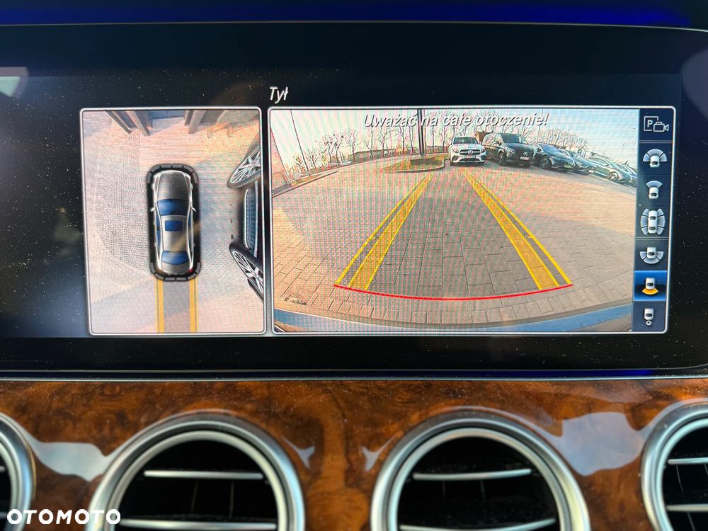 Mercedes-Benz Klasa E 220 d 4-Matic 9G-TRONIC - 9
