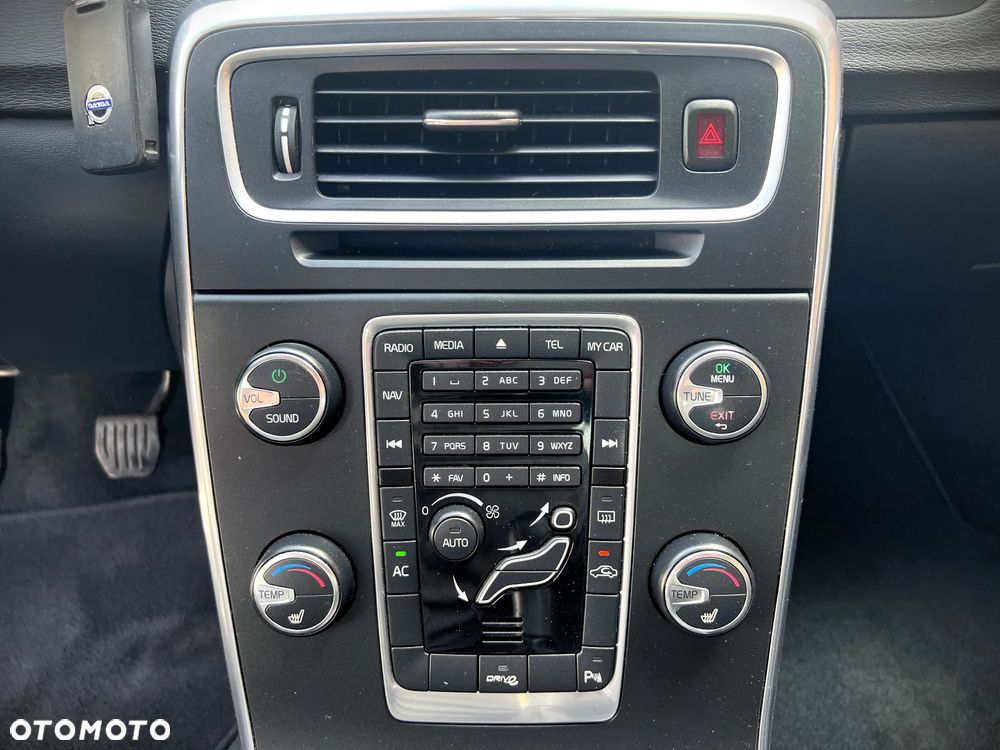Volvo S60 DRIVe - 24