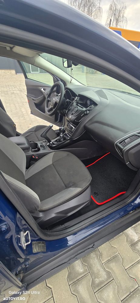 Ford Focus - 9