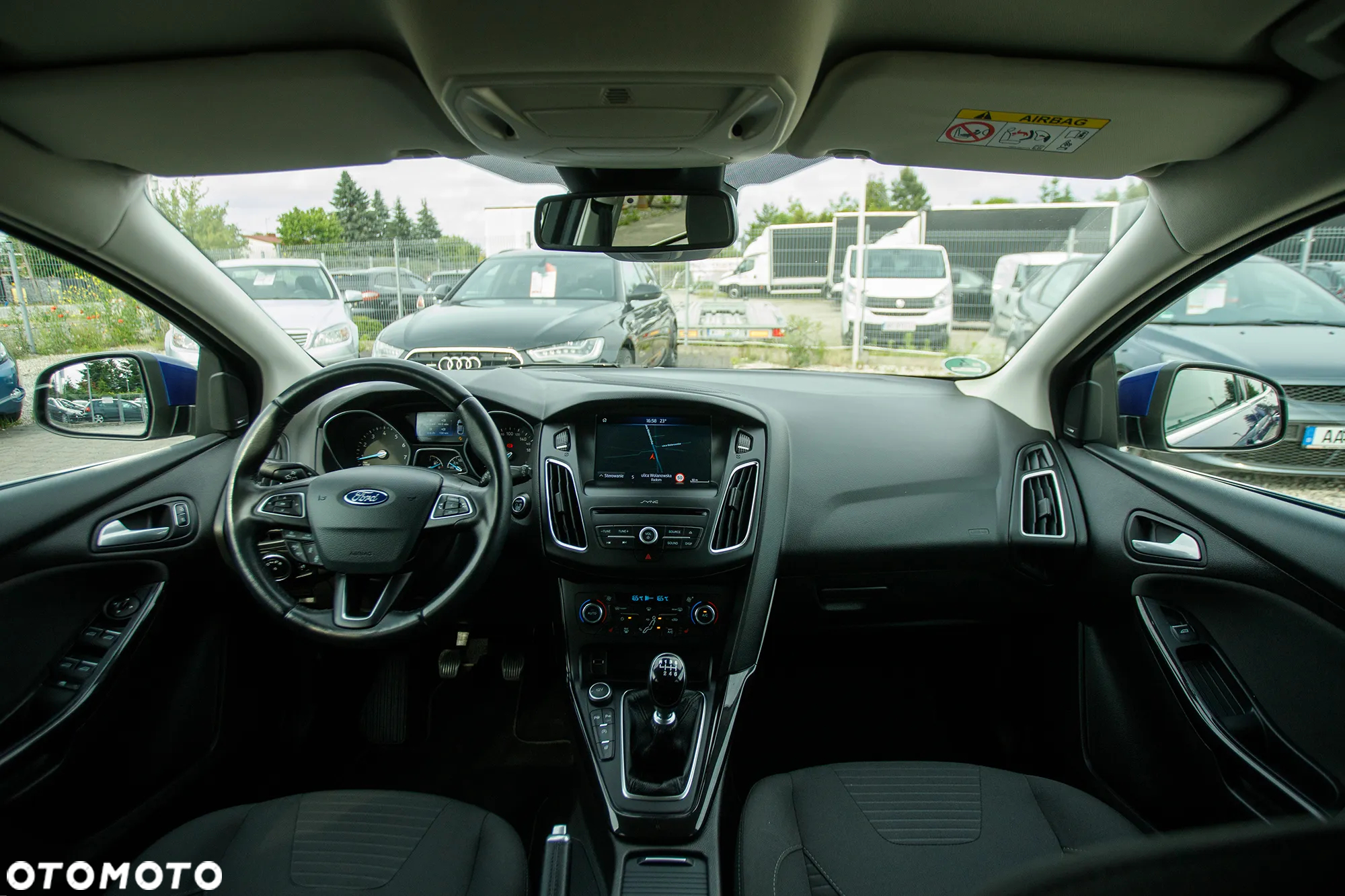 Ford Focus 1.0 EcoBoost Titanium X - 4