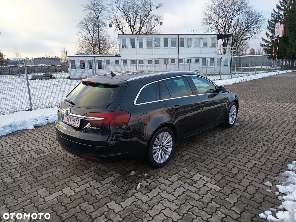 Opel Insignia - 8
