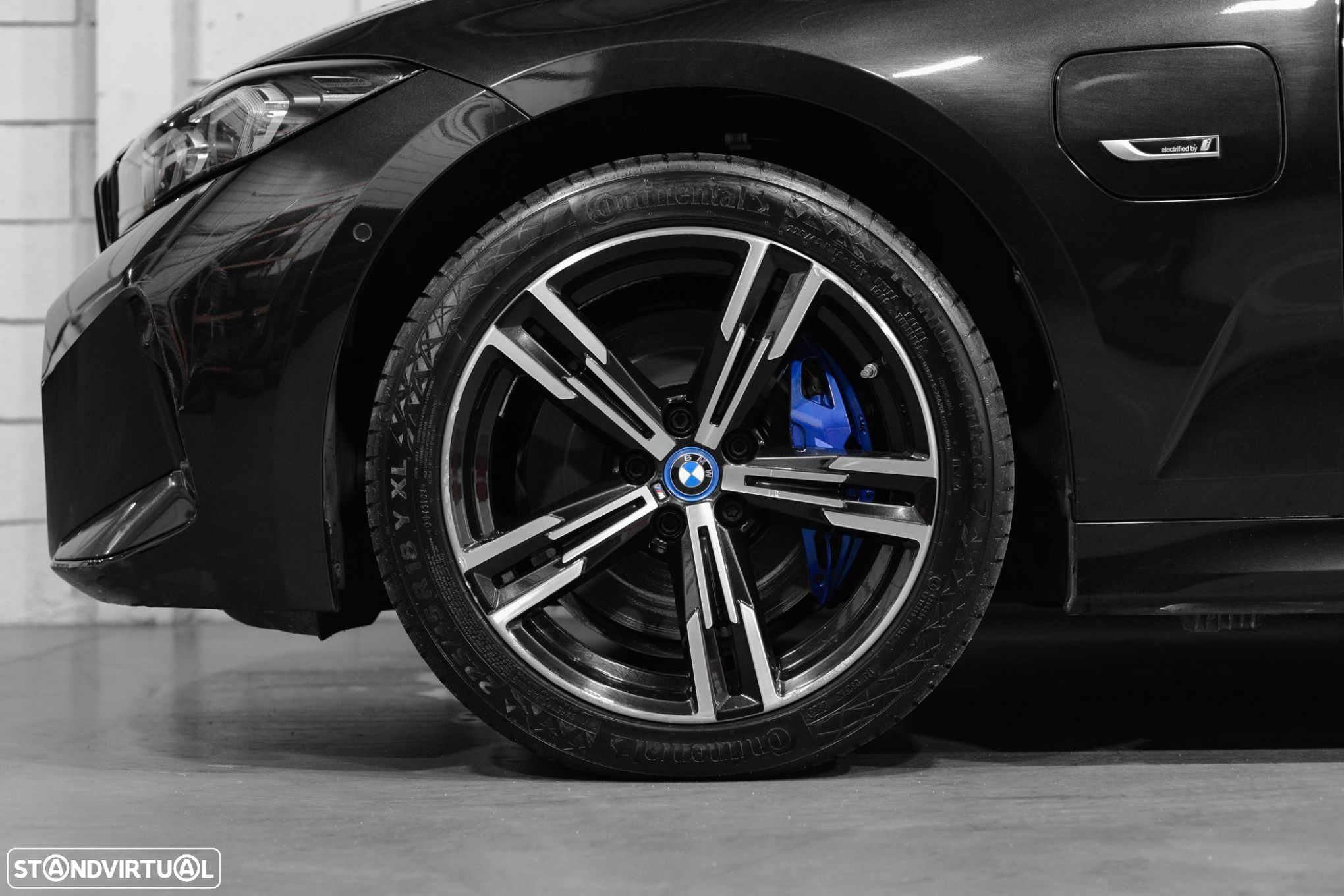 BMW 330 e Touring Pack M Auto - 19