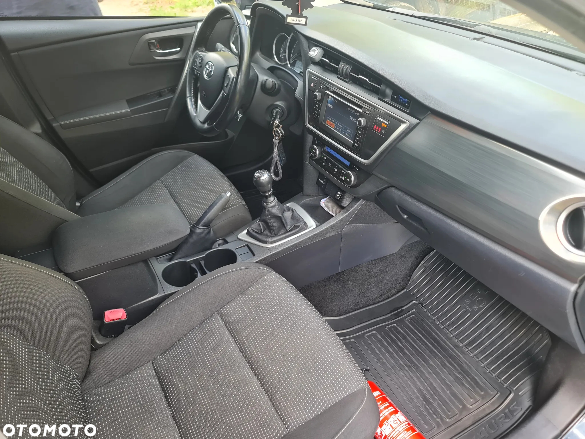 Toyota Auris 1.33 Dual-VVT-i Touring Sports - 19