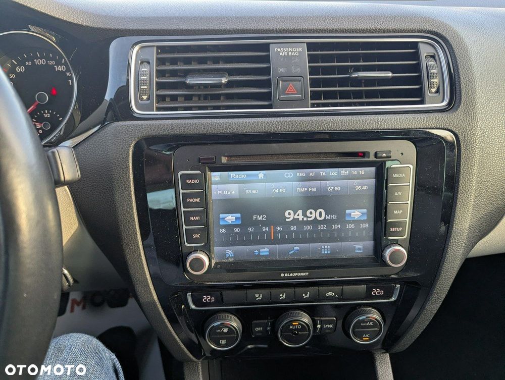 Volkswagen Jetta 1.4 TSI BMT Highline - 16